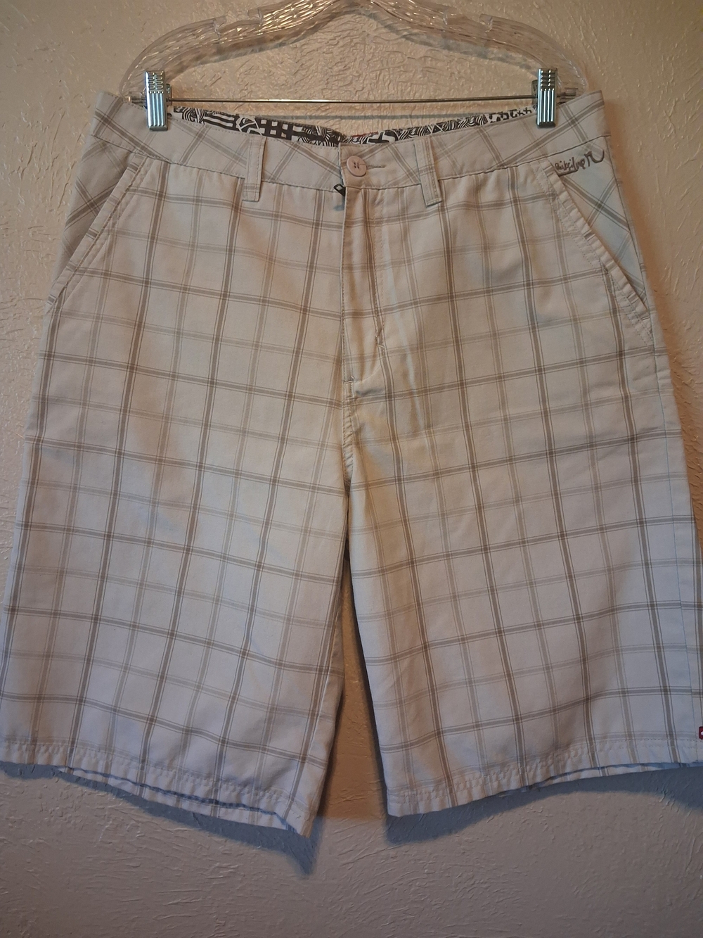 Quiksilver Cream Plaid Flat Front Shorts